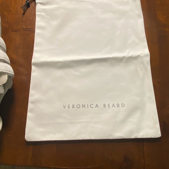 VERONICA BEARD TIZI SNEAKER SIZE 9.5. Sold out everywhere in this size. NWT - Picture 9 of 9